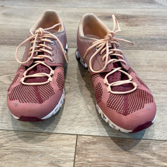 Women's On Cloud 2.0 Swiss Engineering Dust Rose/Peach Running Shoes Size 7 - Picture 3 of 12